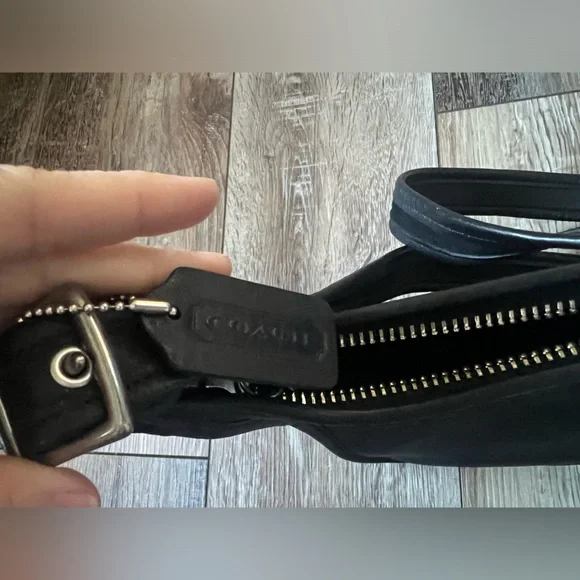 Vintage Vintage Coach Janice's Legacy Hobo Bag in Black Leather (Style 9950)